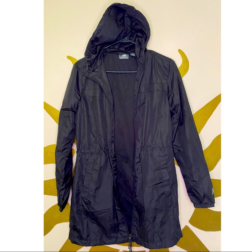 New balance wind breaker jacket 🖤